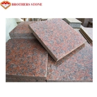 Granit rouge adapté aux besoins du client d'érable de la taille G562 pour les colonnes en pierre naturelles de porche