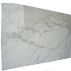 Évaluez un marbre blanc de Bianco Carrare de tuile en pierre de marbre italienne coupé pour classer