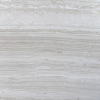 Longue bande en bois blanche 30mm mur et tuiles de marbre de plancher