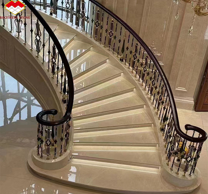 Escaliers en marbre beige poli pour hôtels et villas