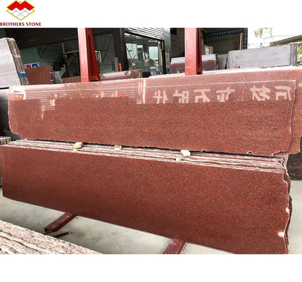 Plaques de granit rouge de l'Inde moderne pour les murs extérieurs intérieurs, les pierres et les cadres de portes