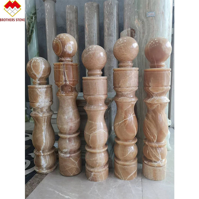 Baluster en pierre de marbre blanc en onyx élégant pour décorer les escaliers en Amérique du Nord et latine