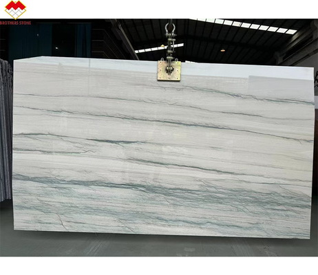 Plancher et escalier de cuisine moderne blanc avec des veines vertes/grises Calacatta Marbre Tableau de jeu de livre