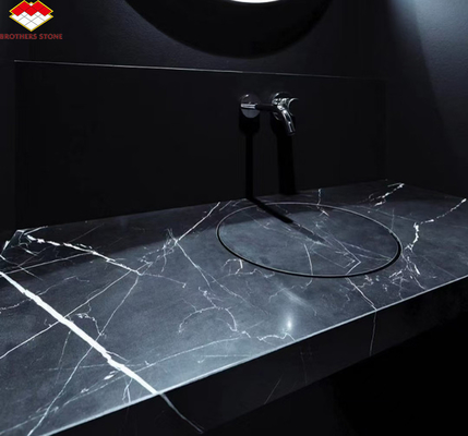 Vaisseau en marbre blanc à veines coupé à la taille du marbre de calcite pour le design d'une villa d'hôtel moderne