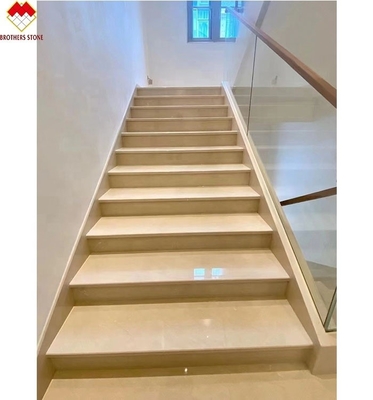 Escaliers courbes anti-dérapants en marbre beige pour l' intérieur