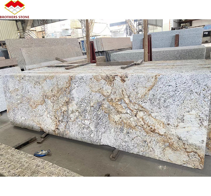 Or de luxe Granit de pierre Grandes dalles Polie pour l'escalier de la villa
