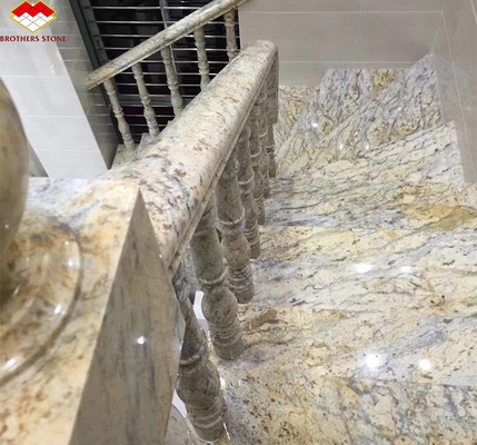 Or de luxe Granit de pierre Grandes dalles Polie pour l'escalier de la villa