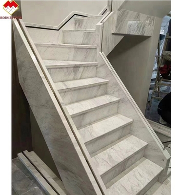 Lumière LED moderne à l'arrière Escalier intérieur antidérapant Design en marbre blanc cristallin FOB