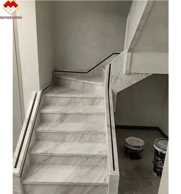 Lumière LED moderne à l'arrière Escalier intérieur antidérapant Design en marbre blanc cristallin FOB