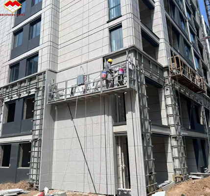 Veneur de pierre de granit gris chinois moderne à feu coupé à la taille pour revêtement de mur extérieur