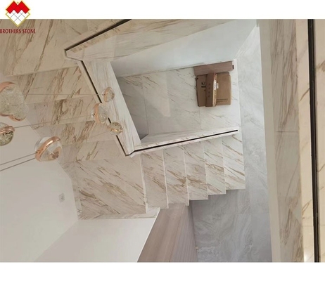 Taille personnalisée Vénus or Calacatta Marbre Escalier en spirale Trappe intérieure Moderne lumière LED et design antidérapant