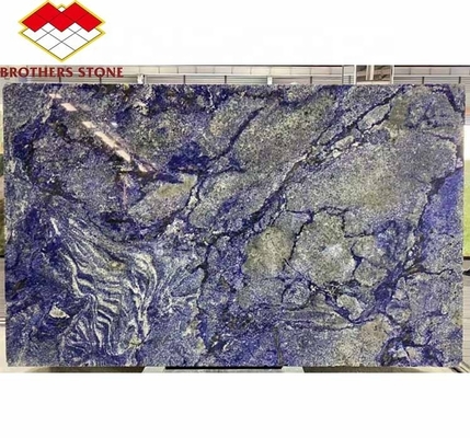 Tableau de cuisine moderne de luxe du Brésil, bleu foncé, saphir, marbre, grande dalle
