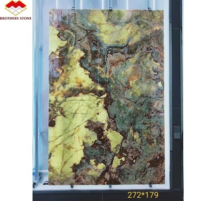 Panneau rétroéclairé en marbre d'onyx vert pour le design graphique moderne et la décoration murale