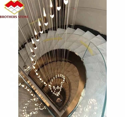 Foshan personnalisé moderne marbre finement décoré grand panneau d'escalier à la taille pour la conception intérieure de la maison
