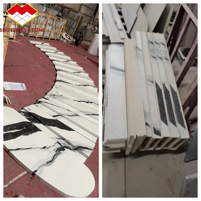 Design d'escalier intérieur de lave-vaisselle personnalisé Carreaux de porcelaine en marbre blanc