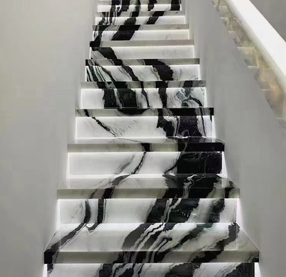 Peinture à l'encre chinoise translucide Carreaux d'escalier en marbre en blanc panda pour lavabo