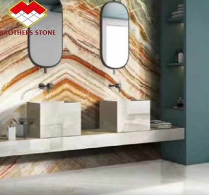 Des dalles de pierre de marbre en onyx taillées sur mesure, parfaites pour la décoration de la maison et la table du salon.