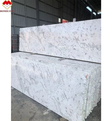 Plancher de sol en granit blanc polissé de l'Alaska