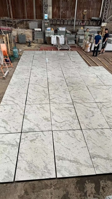Andromède brésilienne Plaques de granit blanc pour les comptoirs Murs Escaliers Choix populaire