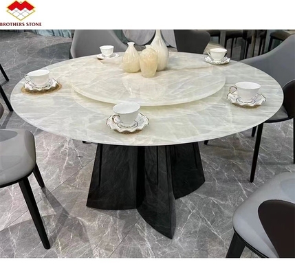 Table translucide en marbre en onyx cristallo dans un design moderne pour les restaurants de luxe