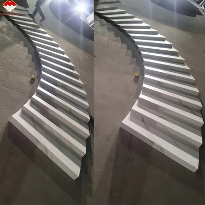 Escaliers à rainures antidérapantes Escaliers en pierre sintrée avec éclairage à LED