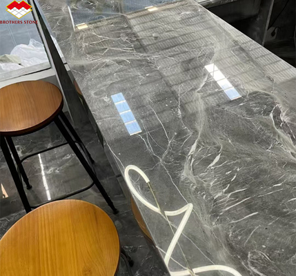 Des comptoirs de cuisine en marbre gris pour les hôtels et villas