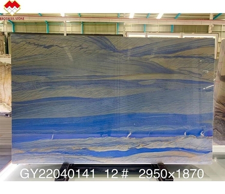 Des carreaux de quartz en marbre bleu naturel