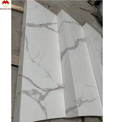 Blanc Noir Gris Or Personnalisé Polie Calacatta Marbre Regard Porcelaine Escaliers de tuiles