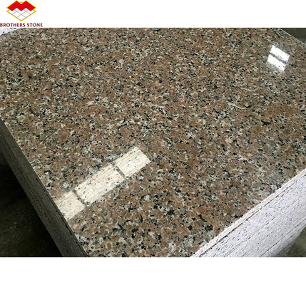 2700kg/m3 Densité de granit G636 dalles Style de conception moderne pour la villa graphique Porrno rose