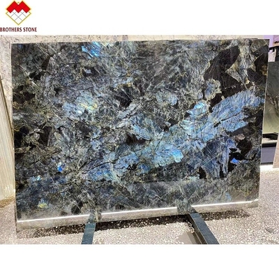 Grande dalle de luxe émeraude bleu Onyx marbre du Brésil pour une table transparente