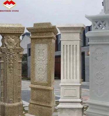 2700 kg/m3 pilier taillé à la main en pierre de granit pour la conception de colonnes extérieures