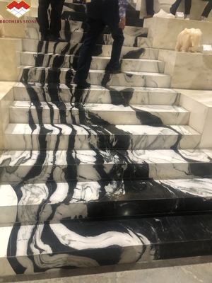 Carreaux en marbre blanc poli modernes et populaires pour le comptoir de table d'escalier