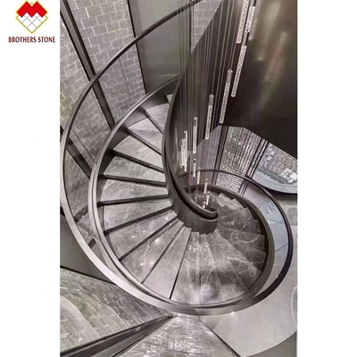 Design européen Grains gris blancs sculptés en marbre Escaliers et montants d'escalier de style moderne Escalier intérieur décoratif en acier droit