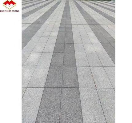 Plaque de granite chinoise taillée à la taille pour revêtement de sol extérieur 30 mm
