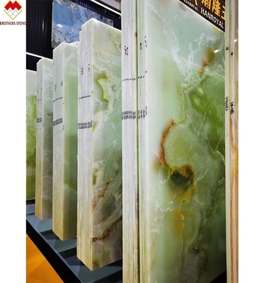 Vente directe Plaque translucide en onyx vert pour comptoir de taille standard ou personnalisée