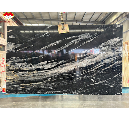 Granit noir cosmique moderne poli pour les comptoirs et les panneaux muraux de la cuisine intérieure
