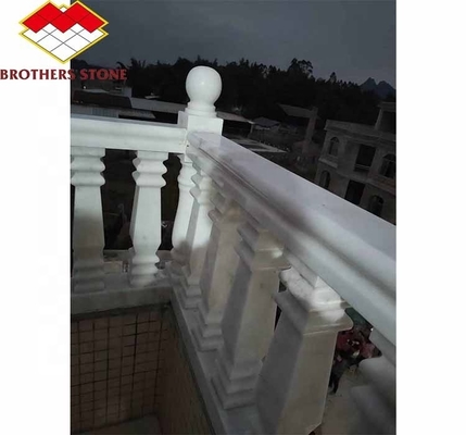 Surface finie polissée Colonne de poignée pour la décoration de la maison dans le marbre blanc de Guangxi