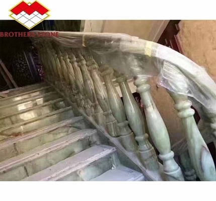 Manche en marbre d' Onyx blanc et vert pour les escaliers