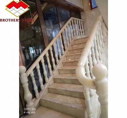 Manche en marbre d' Onyx blanc et vert pour les escaliers