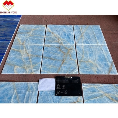 Marbre bleu clair Jade Onyx plaque pour les tuiles taillées sur mesure Veines dorées