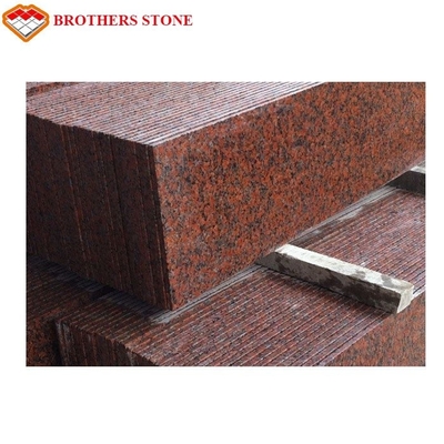 Granit rouge de feuille d'érable de la CE G562 parquetant le brillant et la couleur naturels