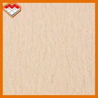 Les dalles de marbre beiges de veines d'or ont adapté la taille aux besoins du client pour le mur/plancher