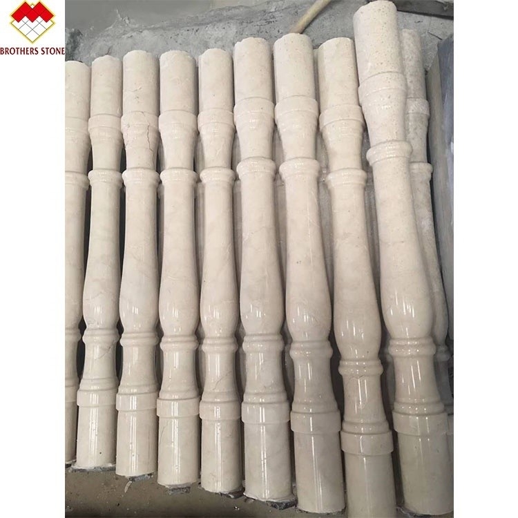 Baluster en pierre de marbre blanc en onyx élégant pour décorer les escaliers en Amérique du Nord et latine